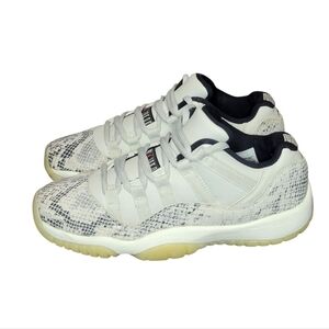 Women's Jordan Retro Low‎ Snake Light Bone